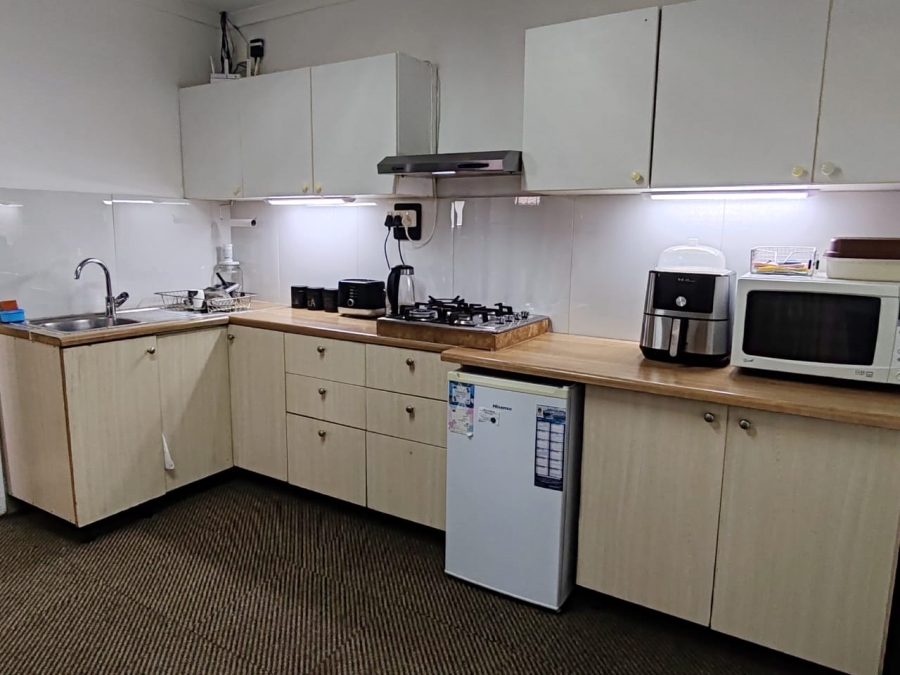 4 Bedroom Property for Sale in Palmiet Western Cape